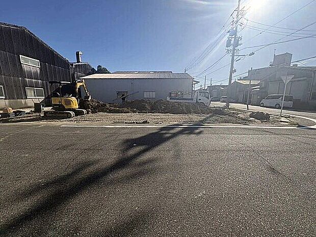 現地（土地）