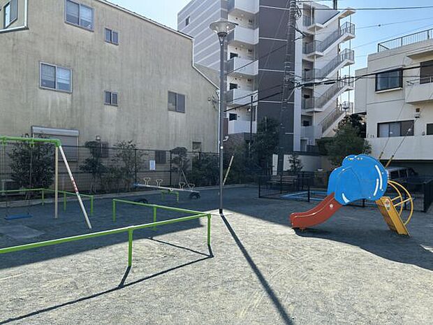 若草児童公園（約1,100m）