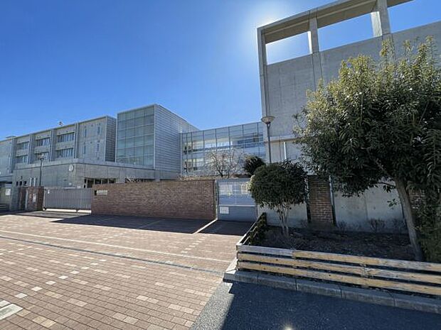 北区立十条富士見中学校（約723m）