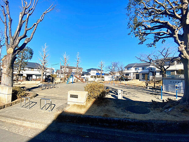 渡戸東公園（約1,017m）