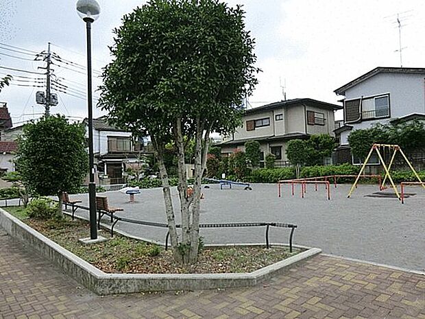 さいたま市立土合中学校(約626m)