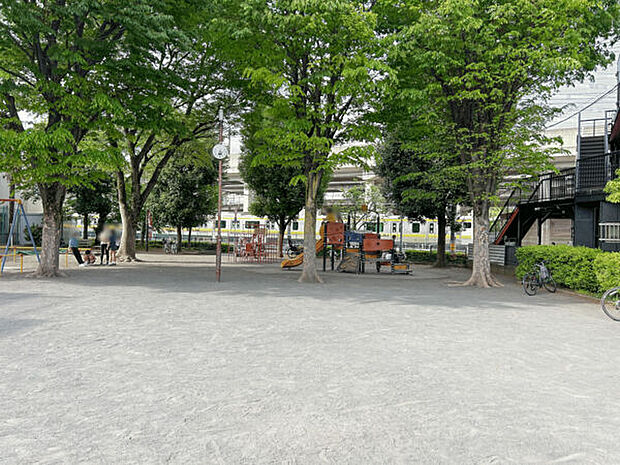 上小田中南公園（約162m）