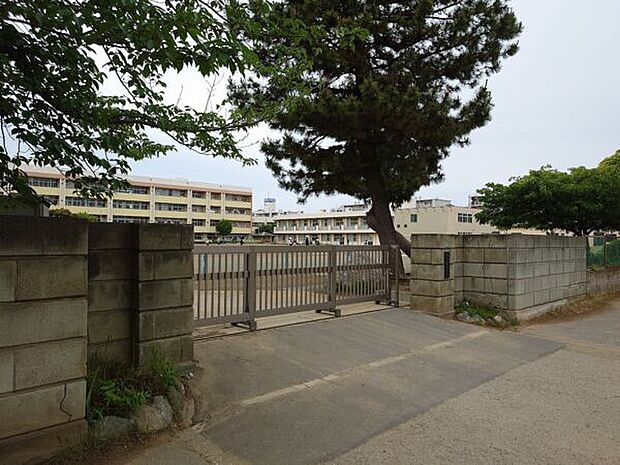 かすみ保育園(約1,084m)