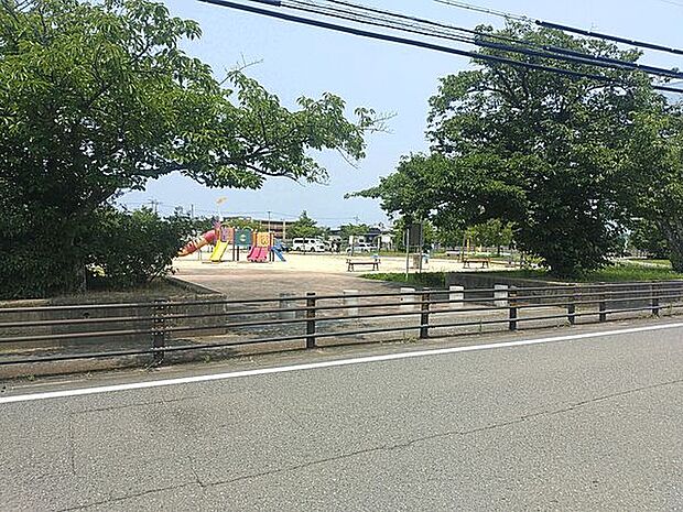 阿恵大池公園(約960m)