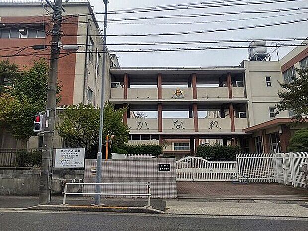 名古屋市立香流小学校(約518m)