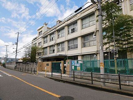 大阪市立西淡路小学校 383m