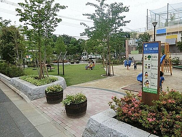 北小岩二丁目第二児童遊園（約733m）