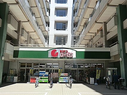 そうてつローゼン河原町店 464m