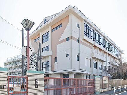 大田区立東蒲中学校 368m