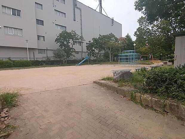 稲葉公園（約164m）