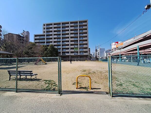 東一津屋公園（約1,879m）