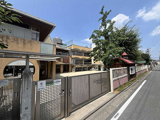 城北幼稚園(約323m)