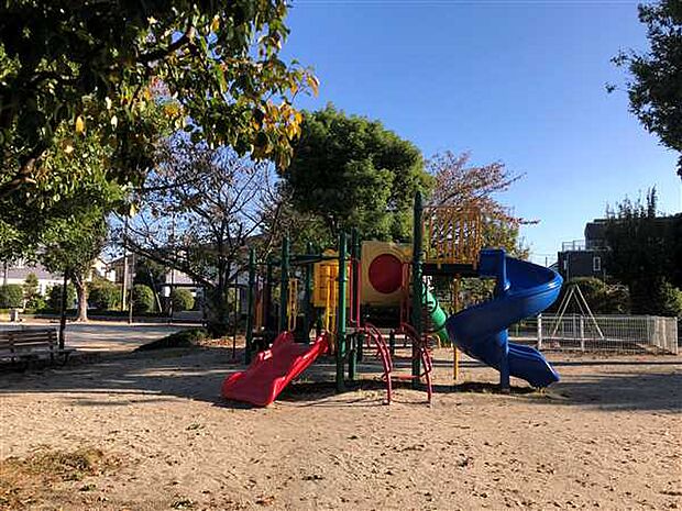 長蔵新田第2公園（約313m）