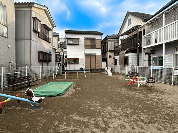 鳩ヶ谷本町一丁目公園（約98m）