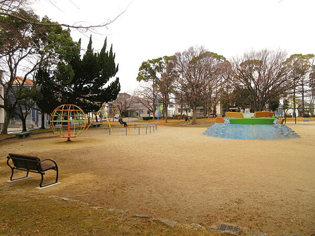 日比津公園(約414m)