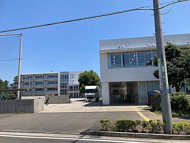 流山市立小山小学校（約1,203m）