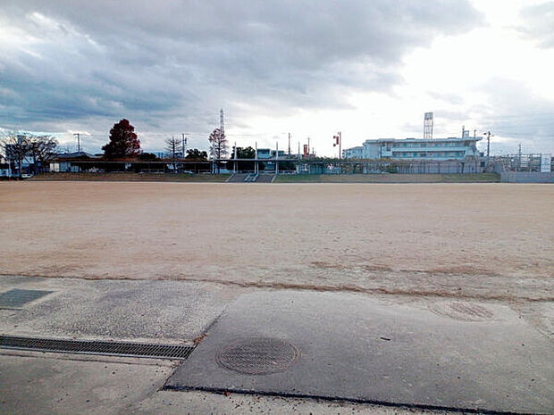 六名公園（約568m）