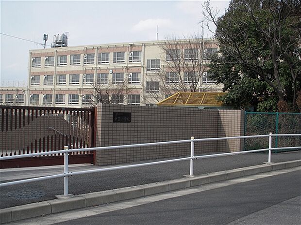 名古屋市立戸笠小学校（約539m）