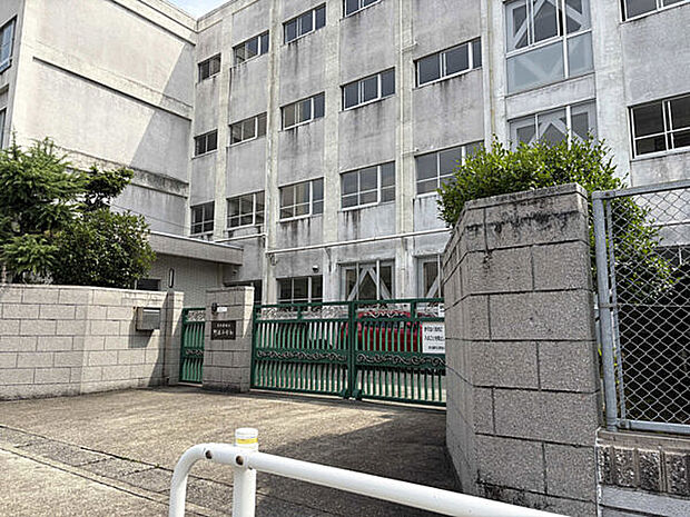 名古屋市立野並小学校（約237m）