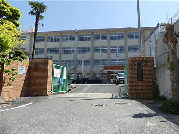 福岡市立西高宮小学校（約138m）