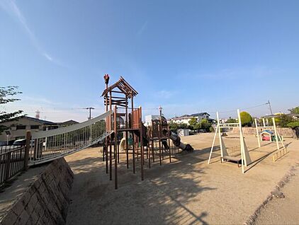 桑田公園 194m