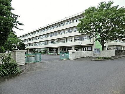 志木市立志木第二中学校 263m
