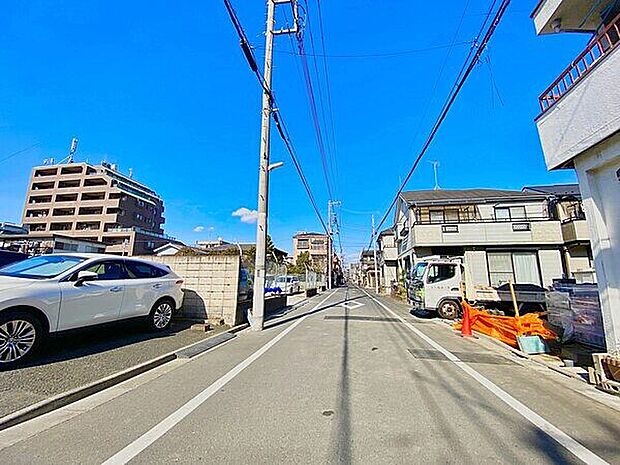 【前面道路】周辺には東小岩四丁目児童遊園(262m)もあるので、休日は公園でリフレッシュするのもいいかもしれません。現地をご覧いただきながら、住まいの夢をお聞かせください。