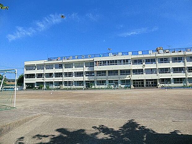 葛飾区立東水元小学校（約298m）