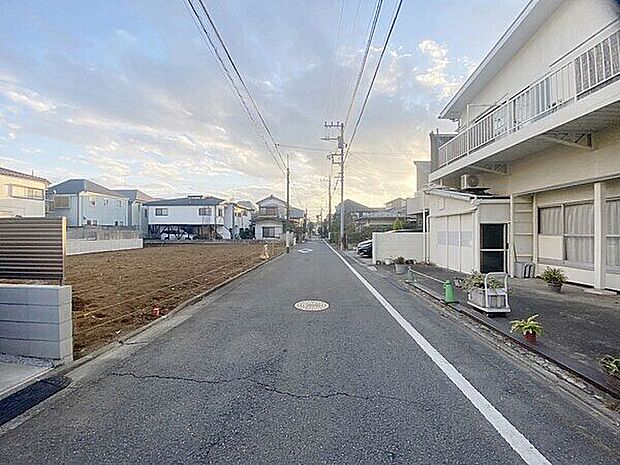【前面道路】3沿線3駅利用可能で、通勤通学にも便利な立地です。「もっと詳細な写真が見たい」「あの設備はついているの?」など、お気軽にお問い合わせください!