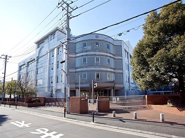 川崎市立京町小学校（約795m）