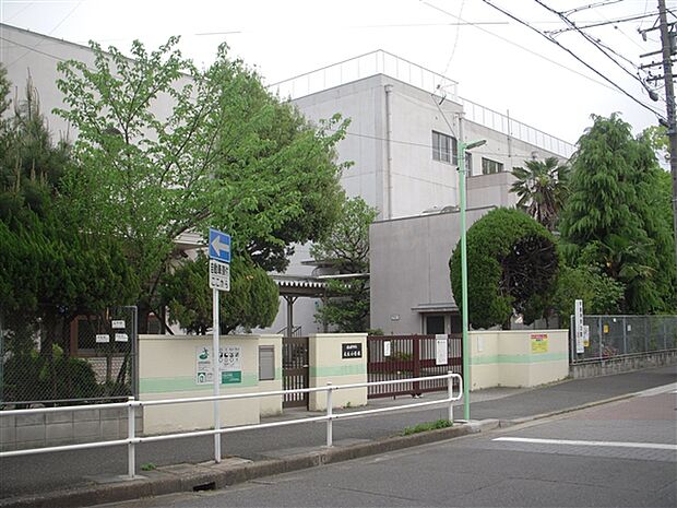 名古屋市立大生小学校(約166m)