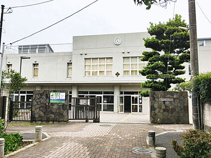 市川市立第四中学校 988m