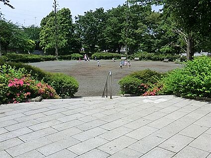 踊場公園 1060m