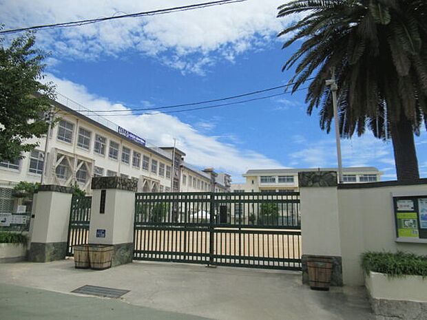 神戸市立原田中学校（約204m）