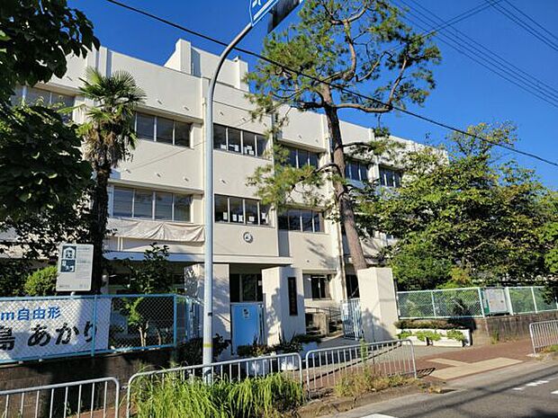 西宮市立鳴尾中学校（約1,014m）