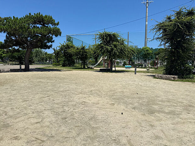 スクエアパーク（約524m）