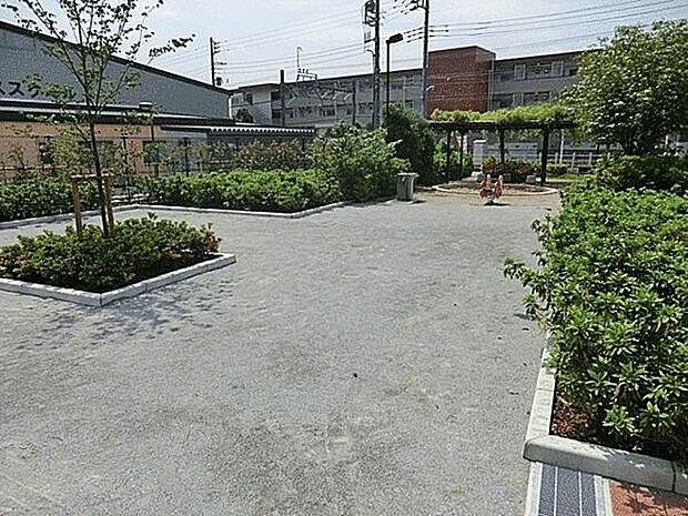 上石神井ちびっこ児童遊園（約719m）