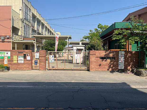 枚方市立樟葉小学校（約434m）