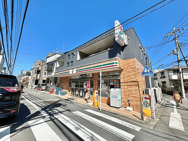 セブンイレブン　横浜白幡向町店（約1,112m）