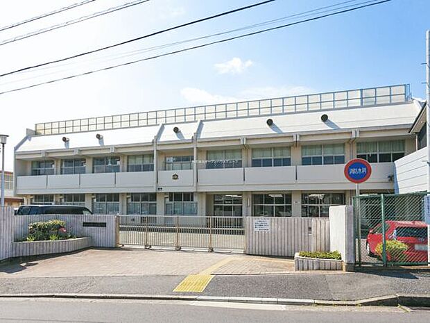 横浜市立緑が丘中学校(約342m)