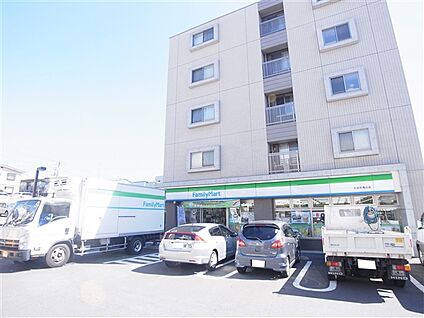 ファミリーマート大田中馬込店 774m