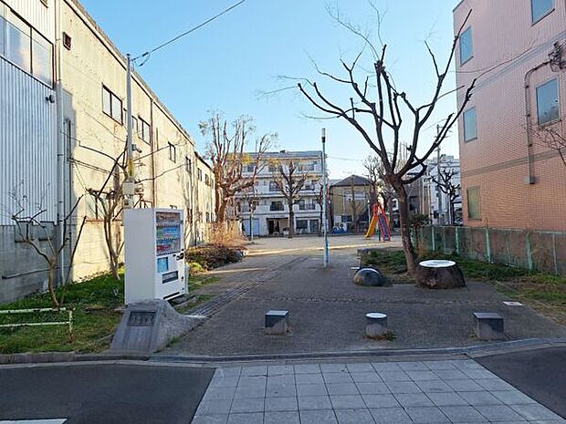 豊北公園(約502m)