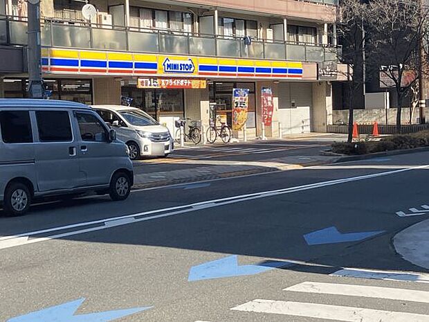 ミニストップ篠崎町1丁目店（約385m）