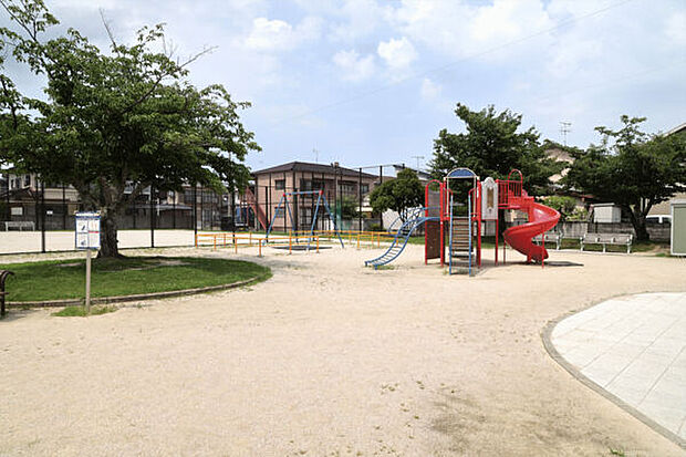 周船寺北公園（約972m）