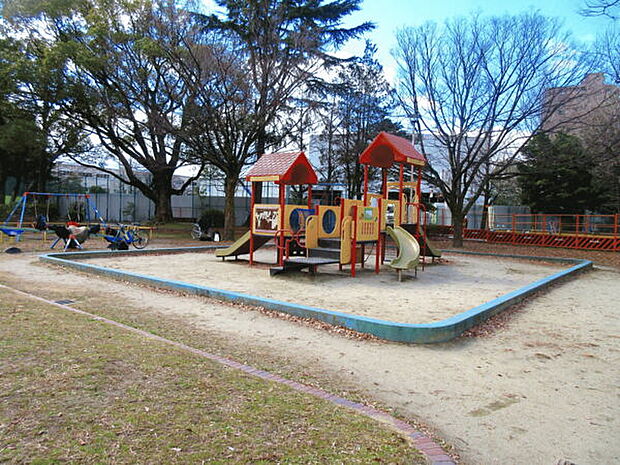 押切公園（約791m）