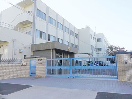 KITTE名古屋 2457m