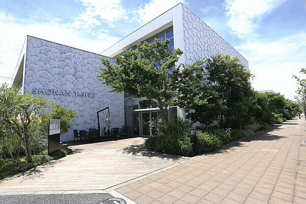 湘南T-SITE(約1,534m)