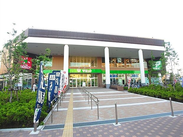 サミットストア横浜岡野店(約810m)