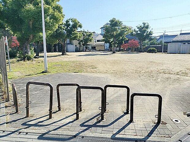 新田公園（約331m）