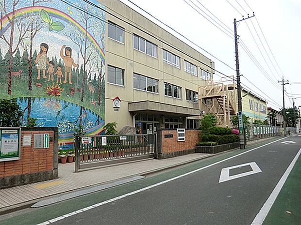 世田谷区立千歳台小学校(約1,267m)